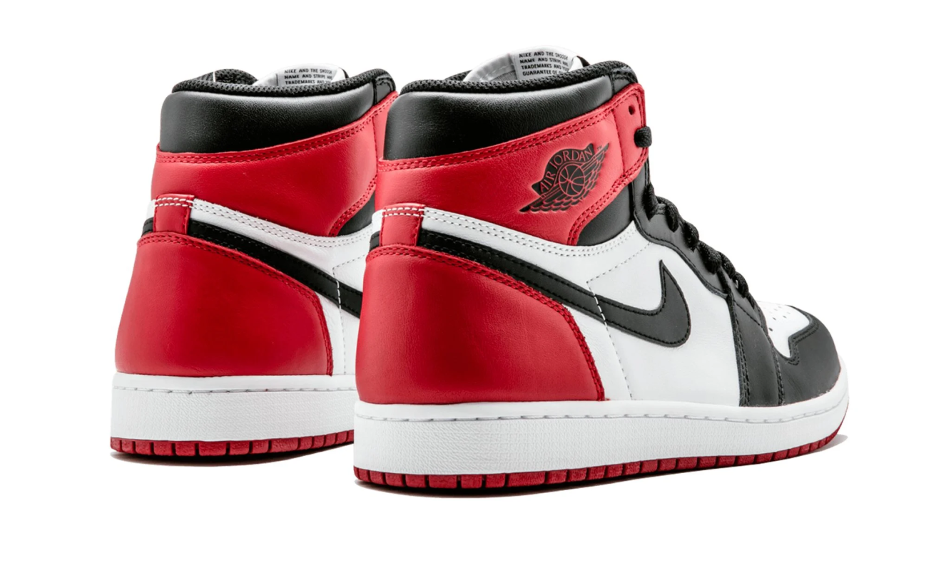 Air Jordan 1 Retro High OG 'Black Toe 2016'